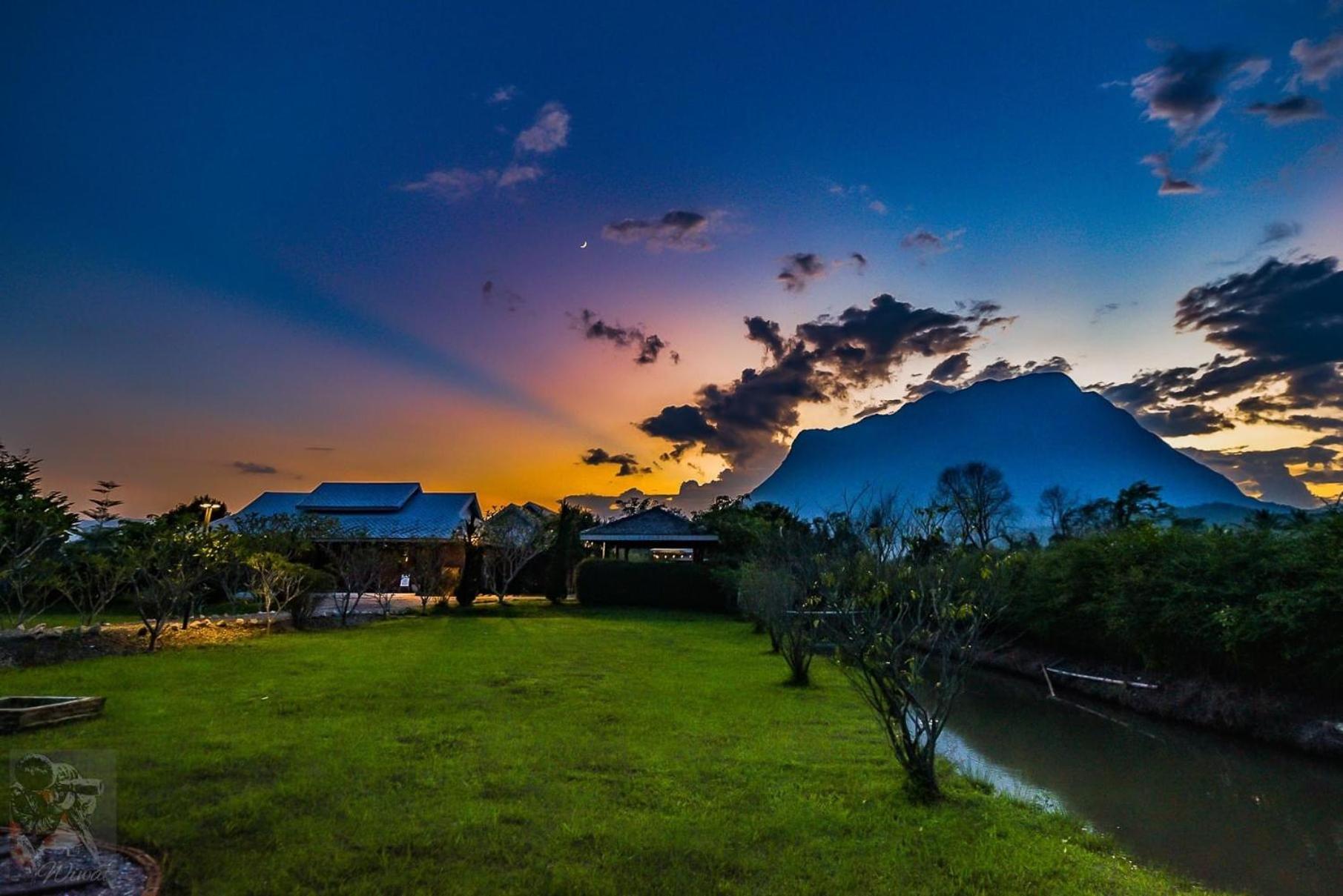 The Wes Village, Incl Free Breakfast & 100 Thb Food Gift Chiang Dao Exterior photo